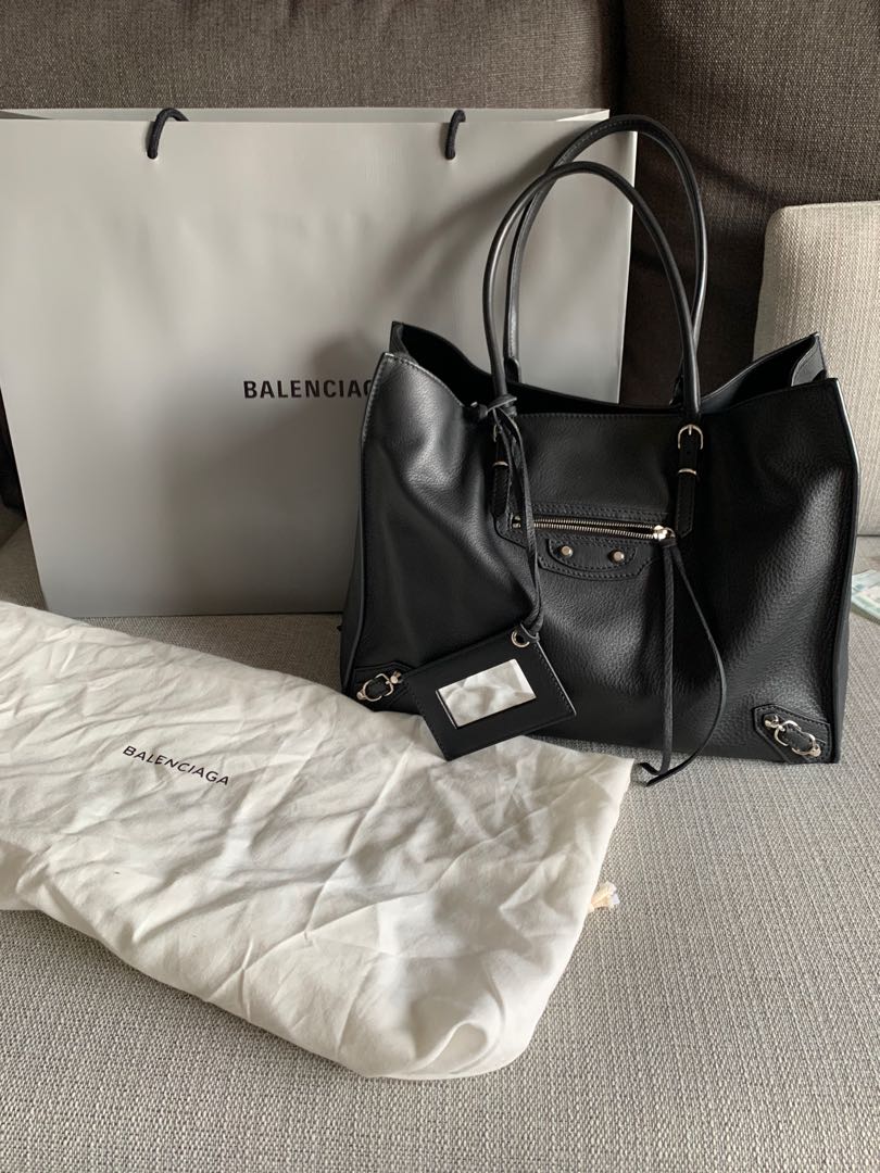 Balenciaga Released Another Expensive Shopping Bag  Balenciaga Leather  Shopping Bag Costs 1820