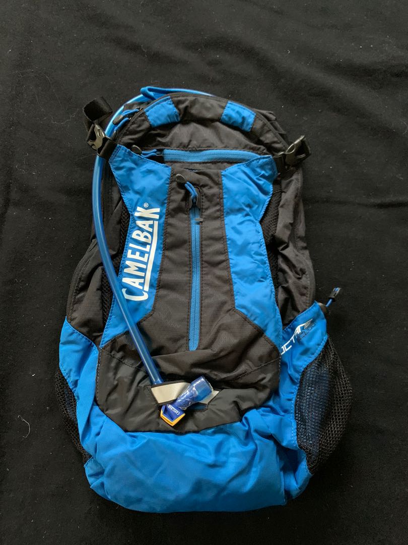 camelbak scudo trail 16l hydration pack