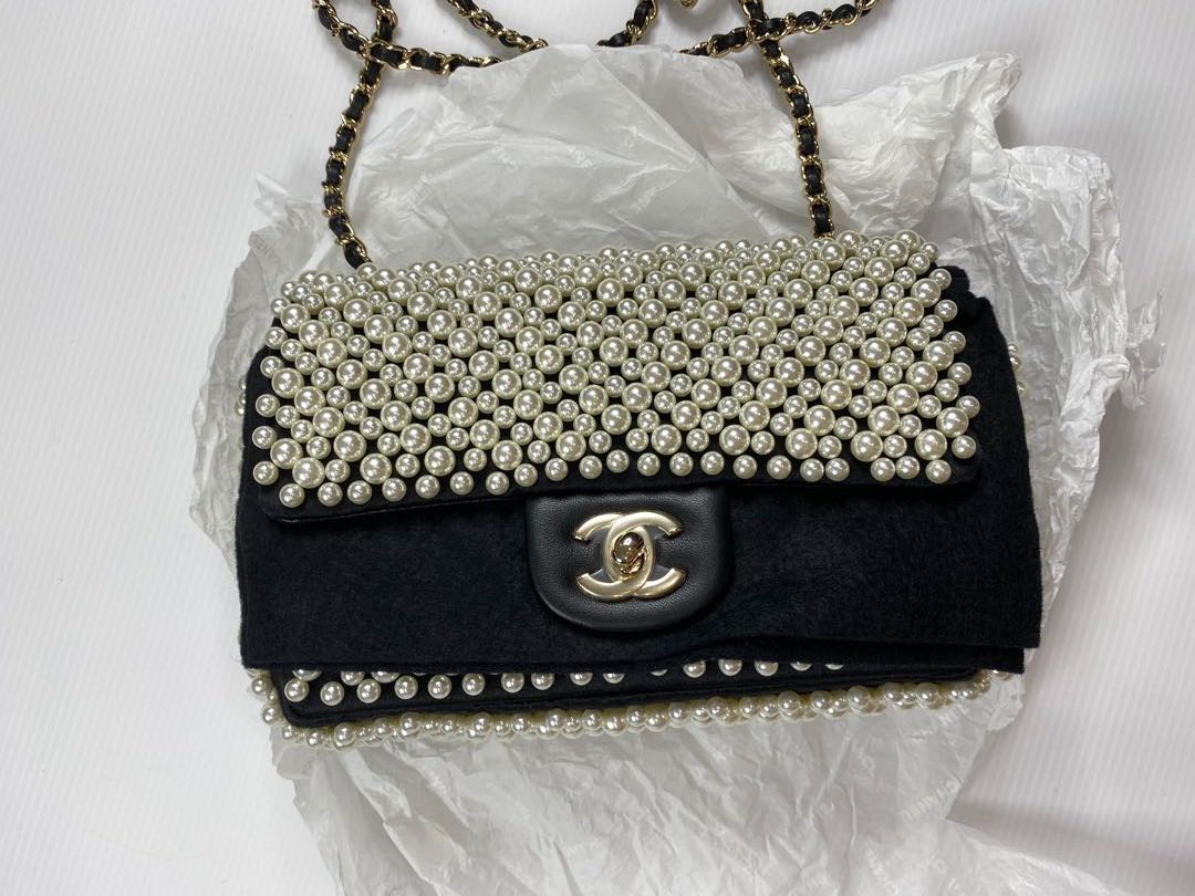 Chanel hot sale pearl purse
