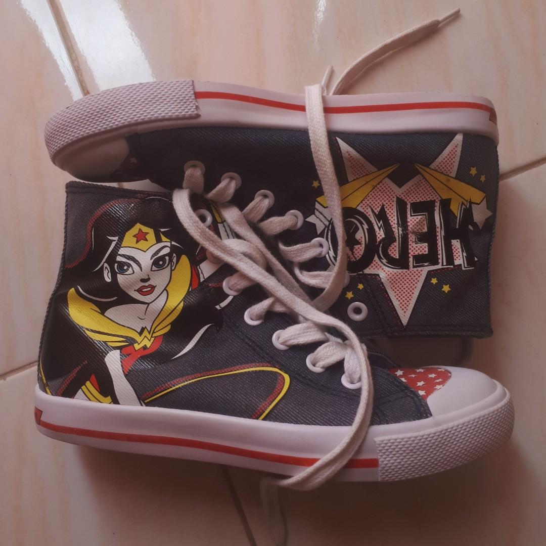 DC Comics Wonder hotsell Woman Kids