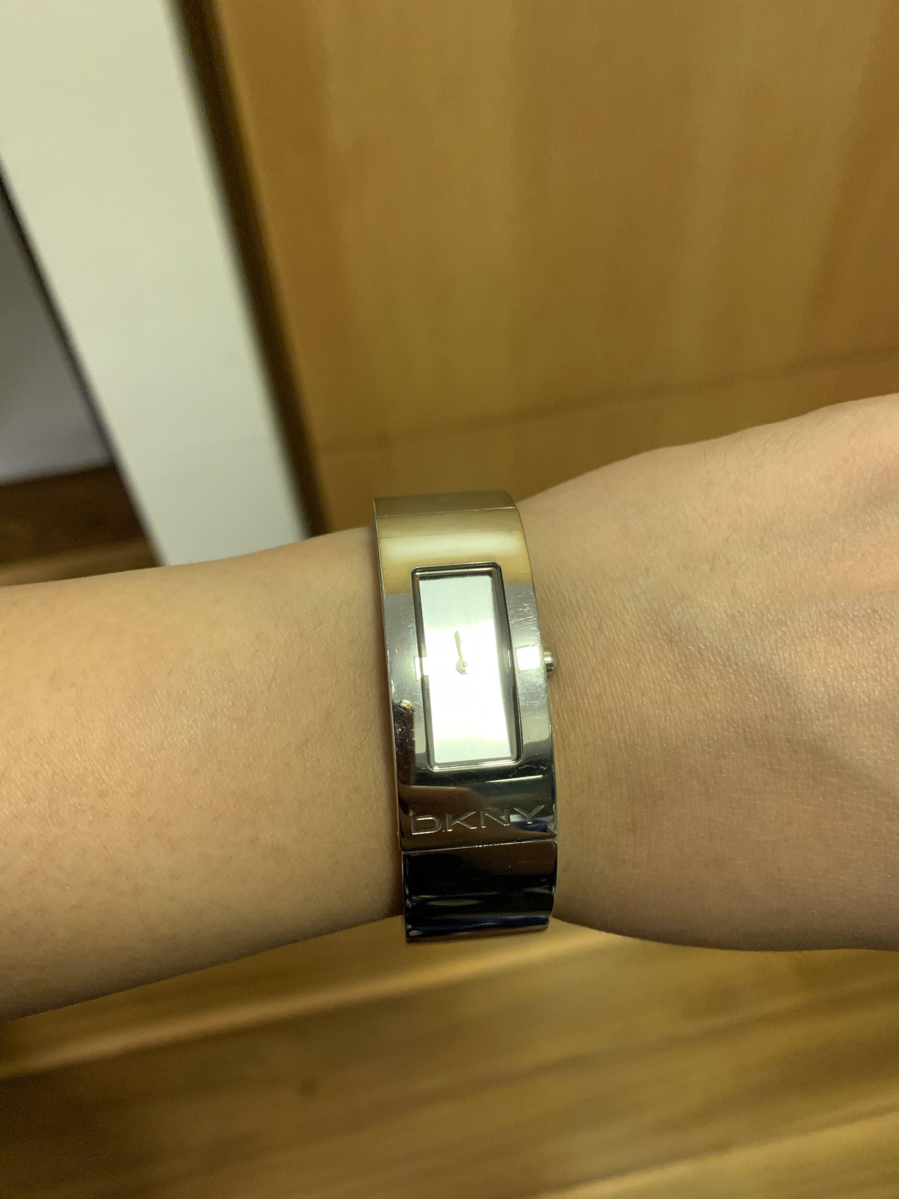 Dkny hotsell bangle watch