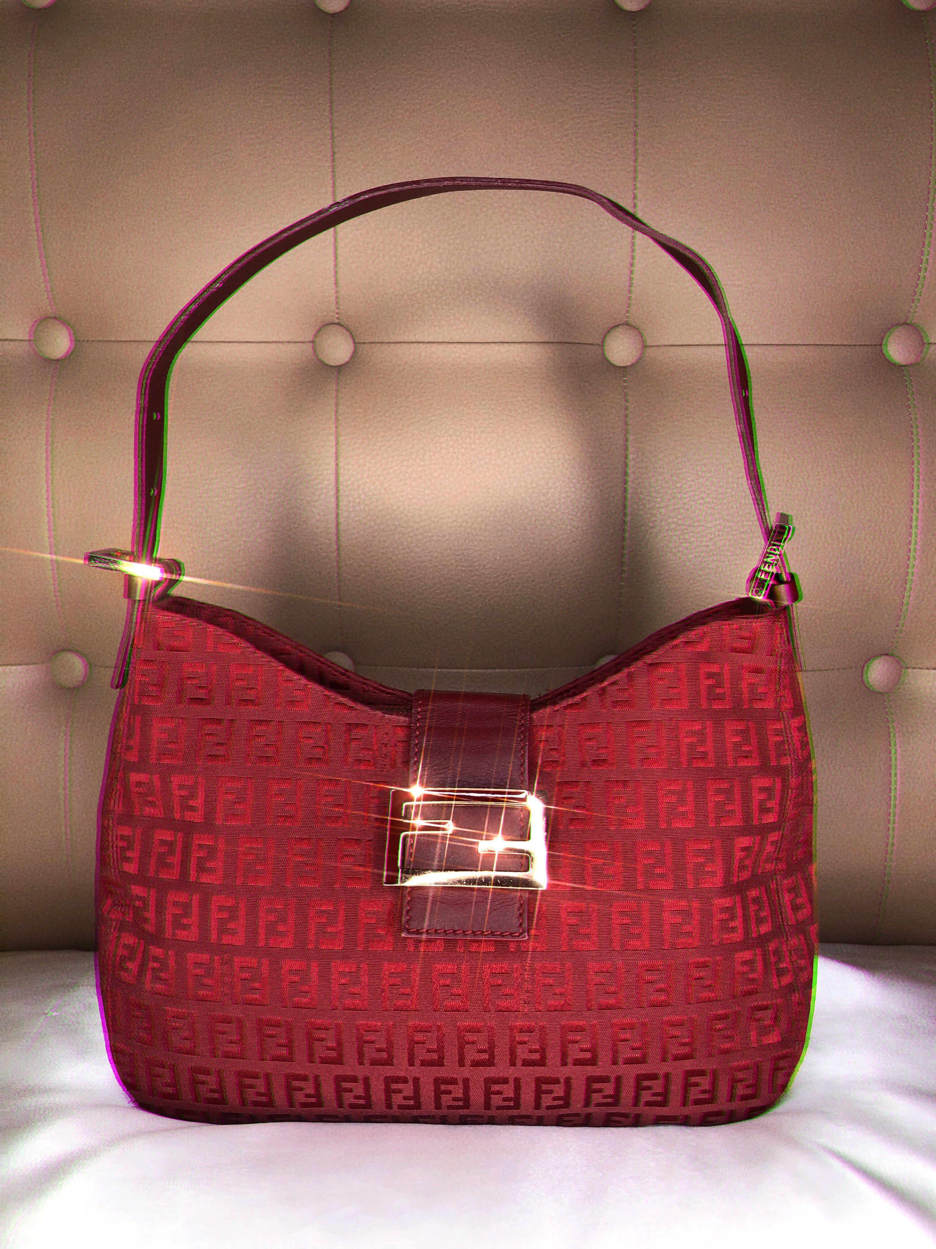 Fendi Rare Red Zucchino Barrel Pochette - shop 