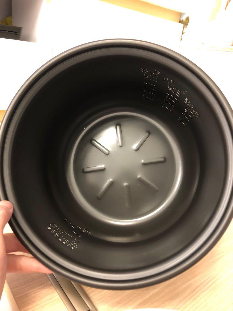 Hitachi 全新電飯煲（modelRZZH10Y), 家庭電器, 廚房電器, 鍋具 Carousell
