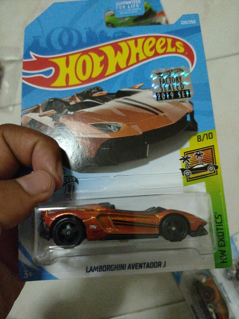 Hot Wheels th lamborghini aventador j Hobbies Toys Toys