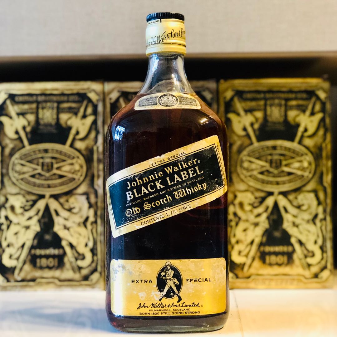 HUGE Black Label Johnnie Walker with Glass Handle 1750ml ...
