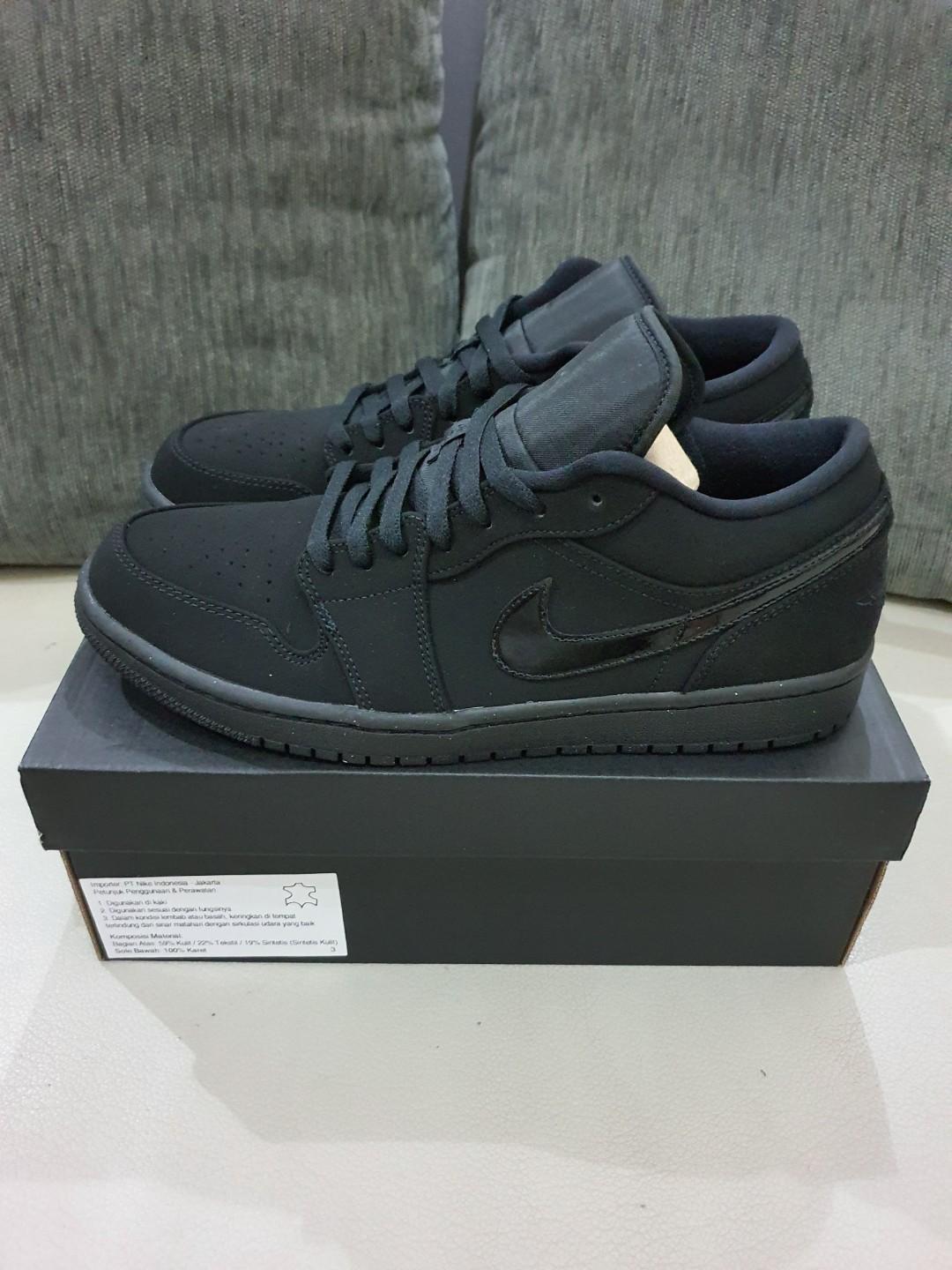 nike air jordan 1 low triple black
