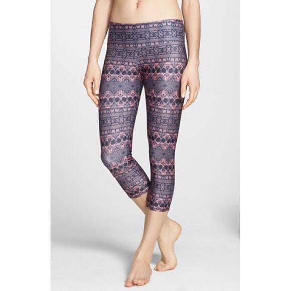 Onzie Skull Capri Women s Fashion Activewear on Carousell