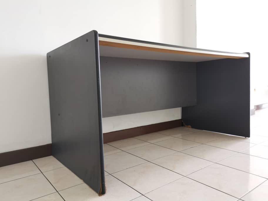 Study Table (Category: Tables & Sets) located in Puchong. Submitted by swiftgem.398e77 (Listing ID 273832142, Image 3). Description: L - 60 inches W - 30.5 inches H - 30.25 inches.