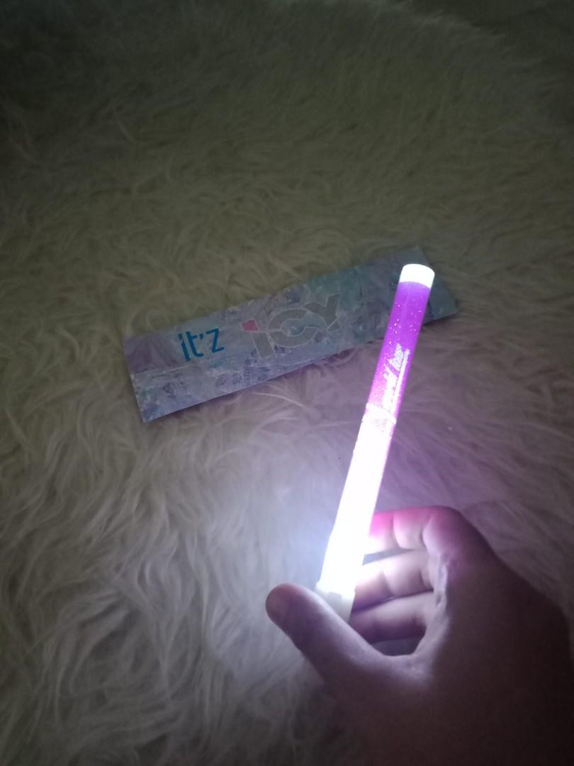 Itzy Unofficial Lightstick - itzy 2020