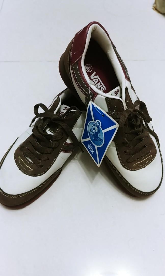 casual bowling shoes