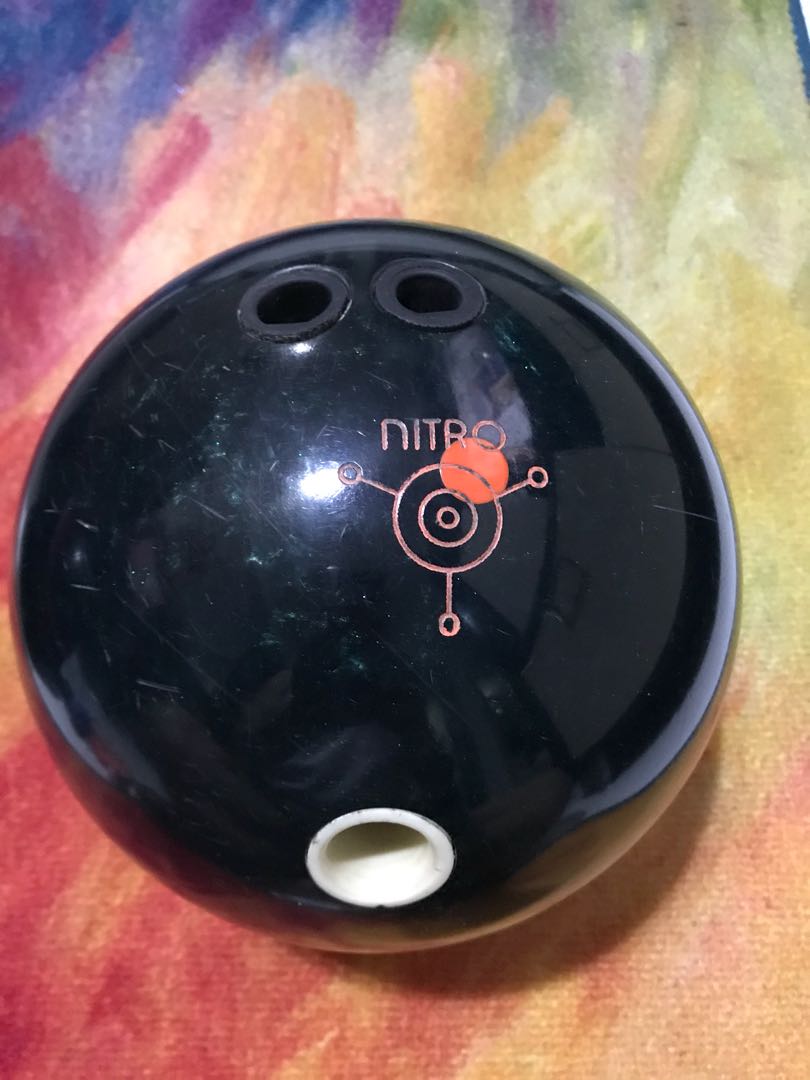 13.35 lbs Ebonite Nitro RH Bowling Ball, Sports Equipment, Sports