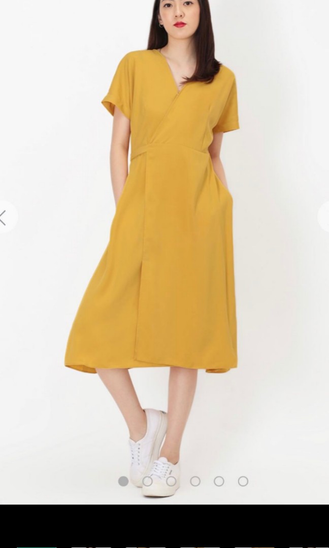 avery wrap dress