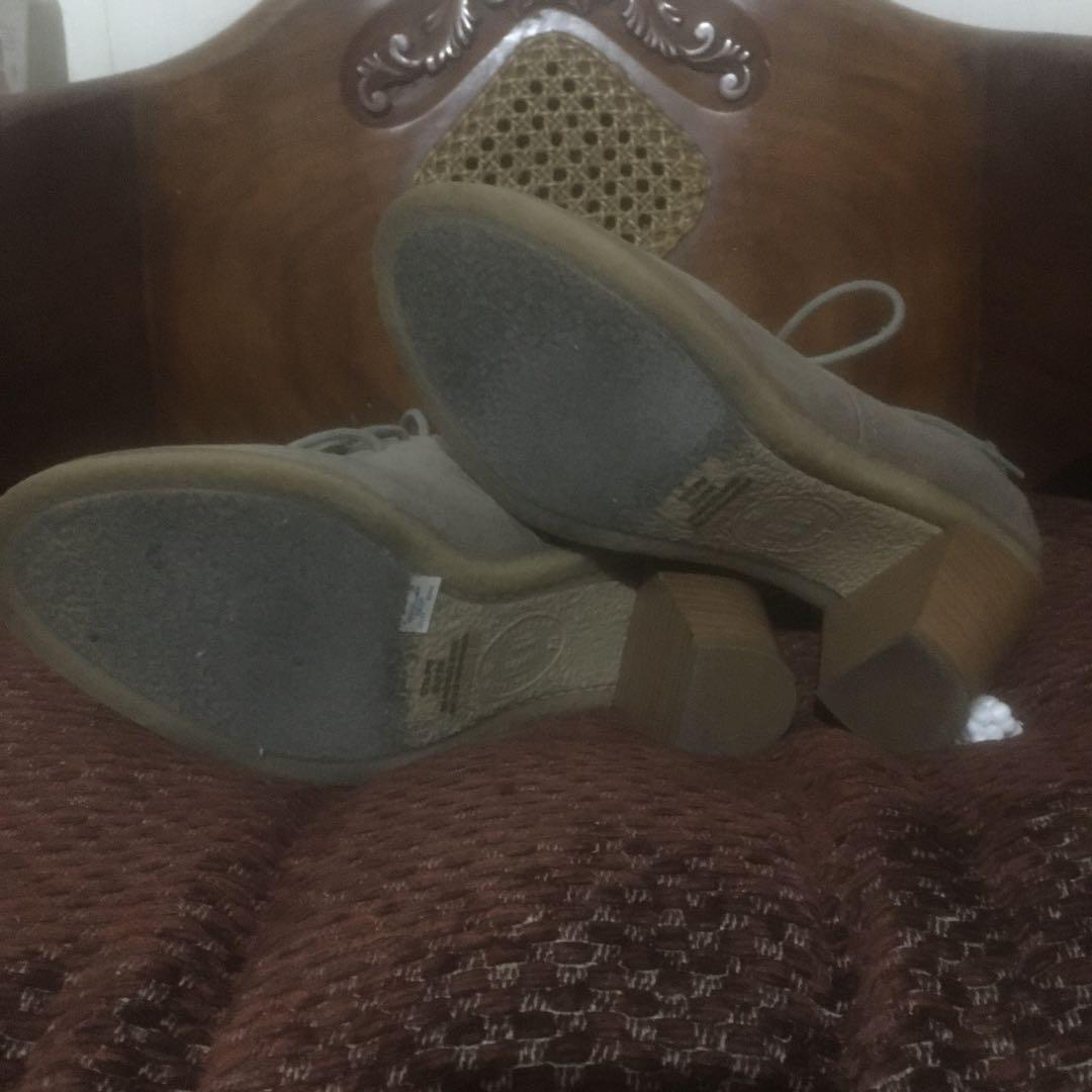 American Eagle Outfitters Desert Boots Lace up Ankle Boots with