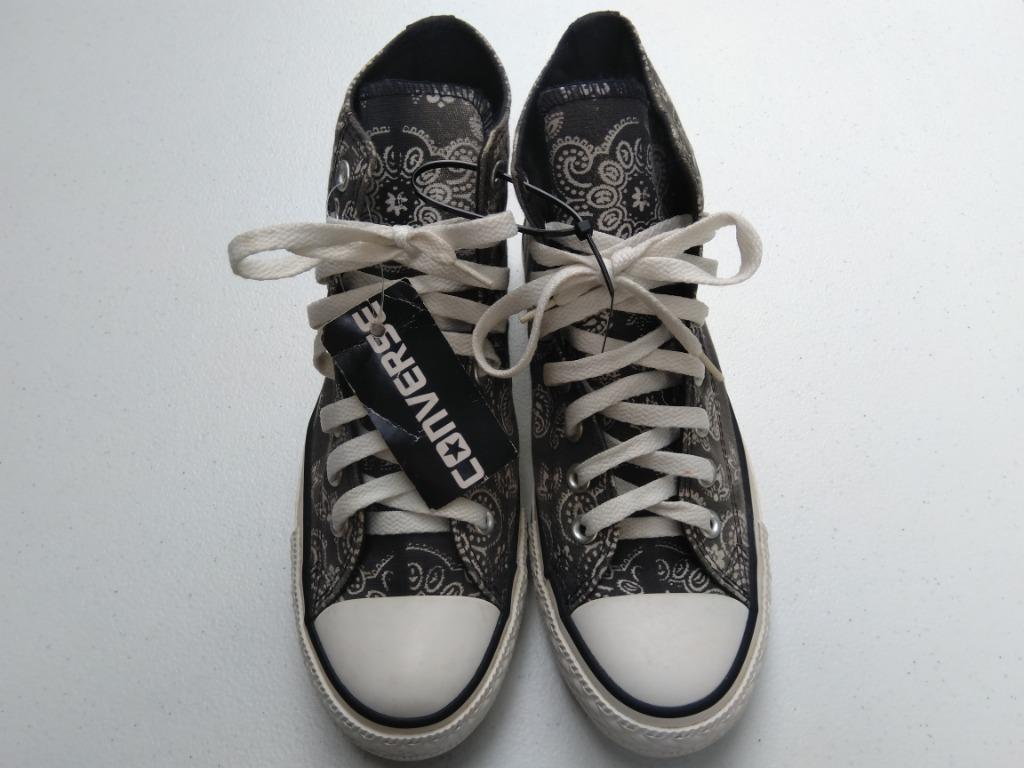 kids softball cleats