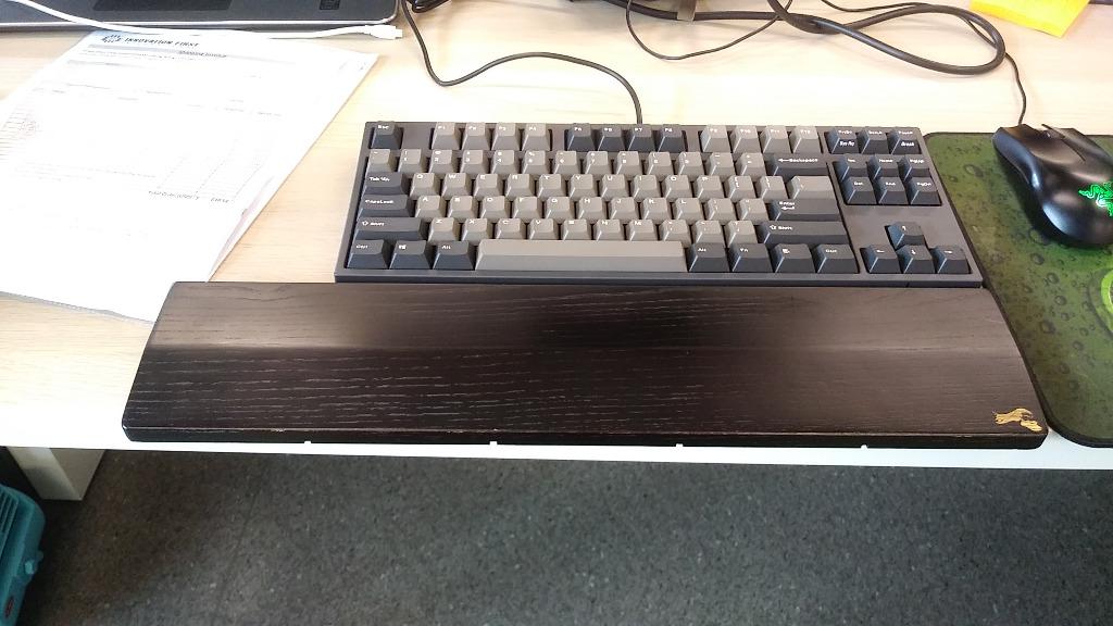 Glorious Pc Gaming Race Wooden Mechanical Keyboard Wrist Rest Electronics Computer Parts Accessories On Carousell