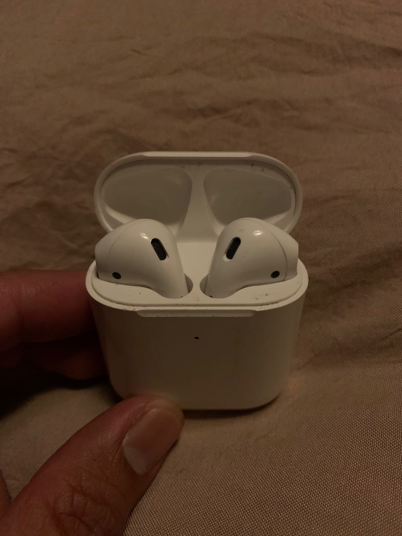 i300 tws airpods Audio Earphones on Carousell