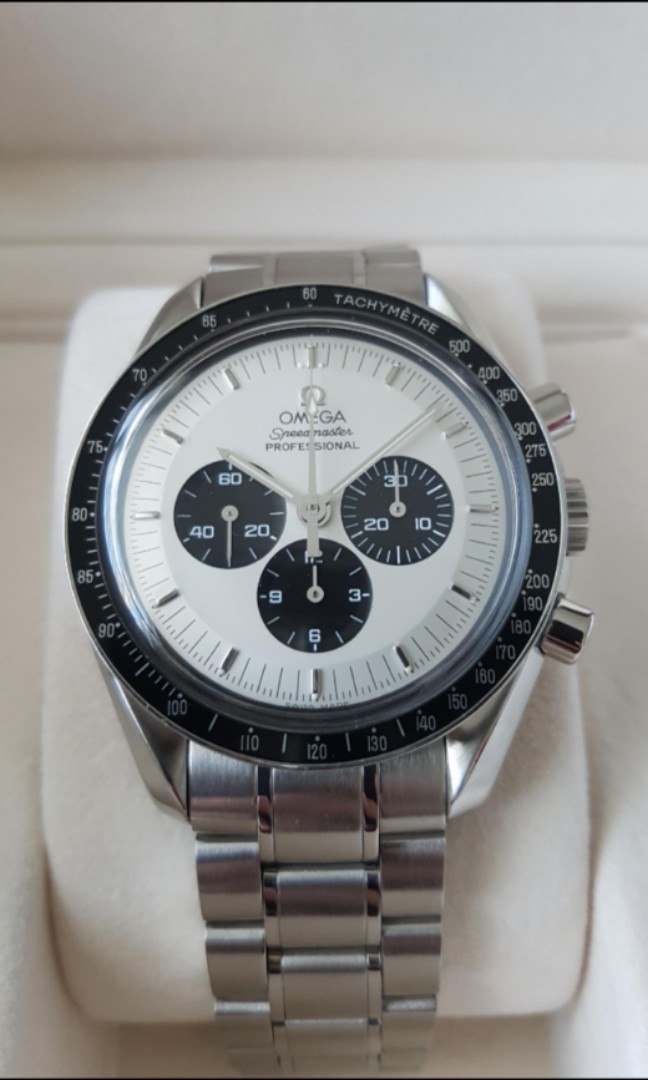 Omega Speedmaster Mitsukoshi, Luxury 