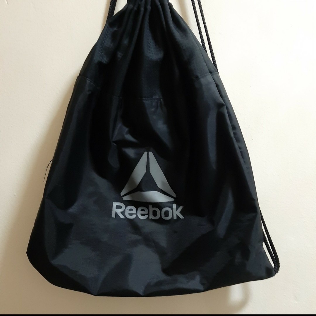 Reebok string bag, Women's Fashion 