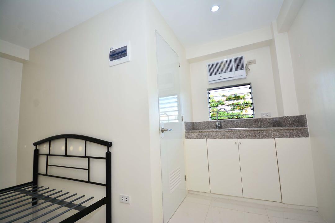 Rooms For Rent In Lahug Apas Cebu City Near I.T Park, Property, Rentals