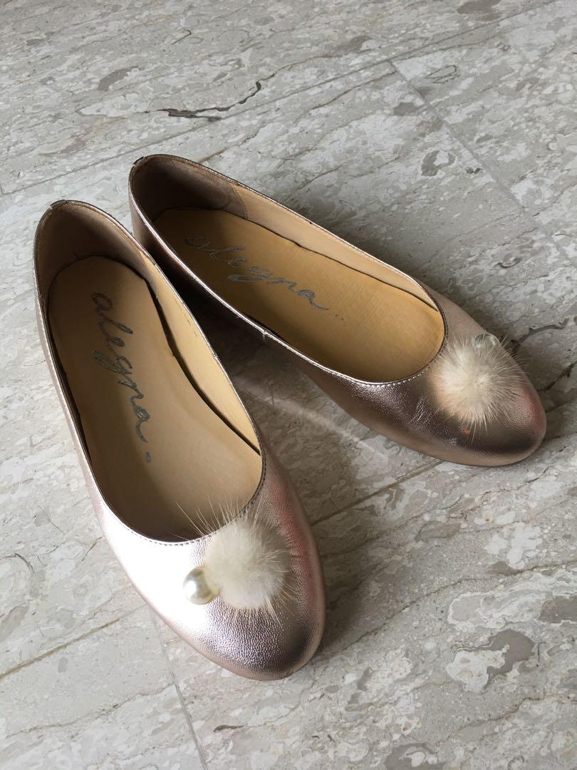 rose gold flats women's