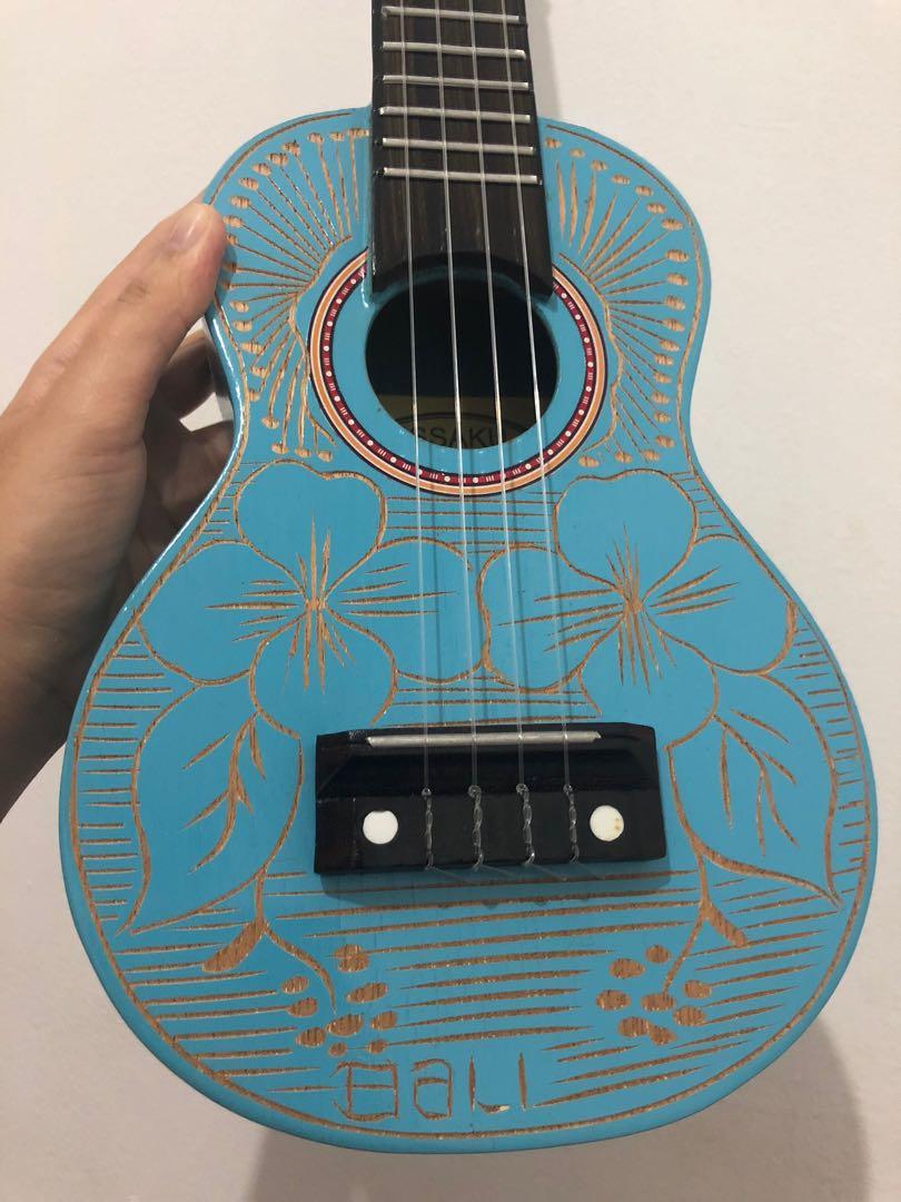 Ukulele Bali Ubud Beserta Sarungnya Musik Media Alat Di Carousell
