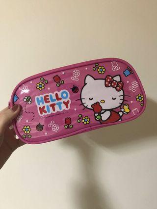 Hello Kitty 雙拉鍊超大筆袋