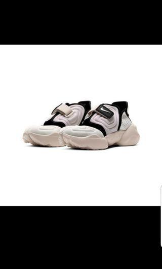Nike Aqua Rift