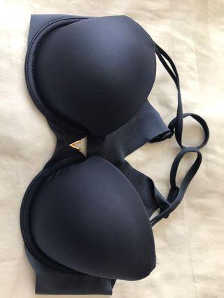 Victoria secret bra 36B