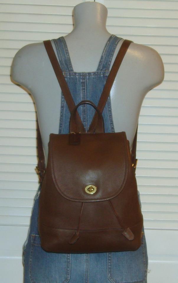 Coach vintage dark brown leather turnlock drawstring backpack 9791