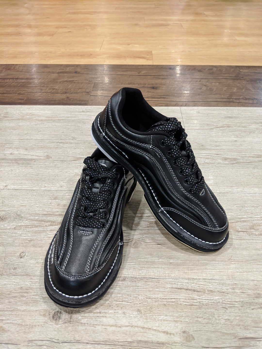 Leyon Bowling shoes 9.5 UK