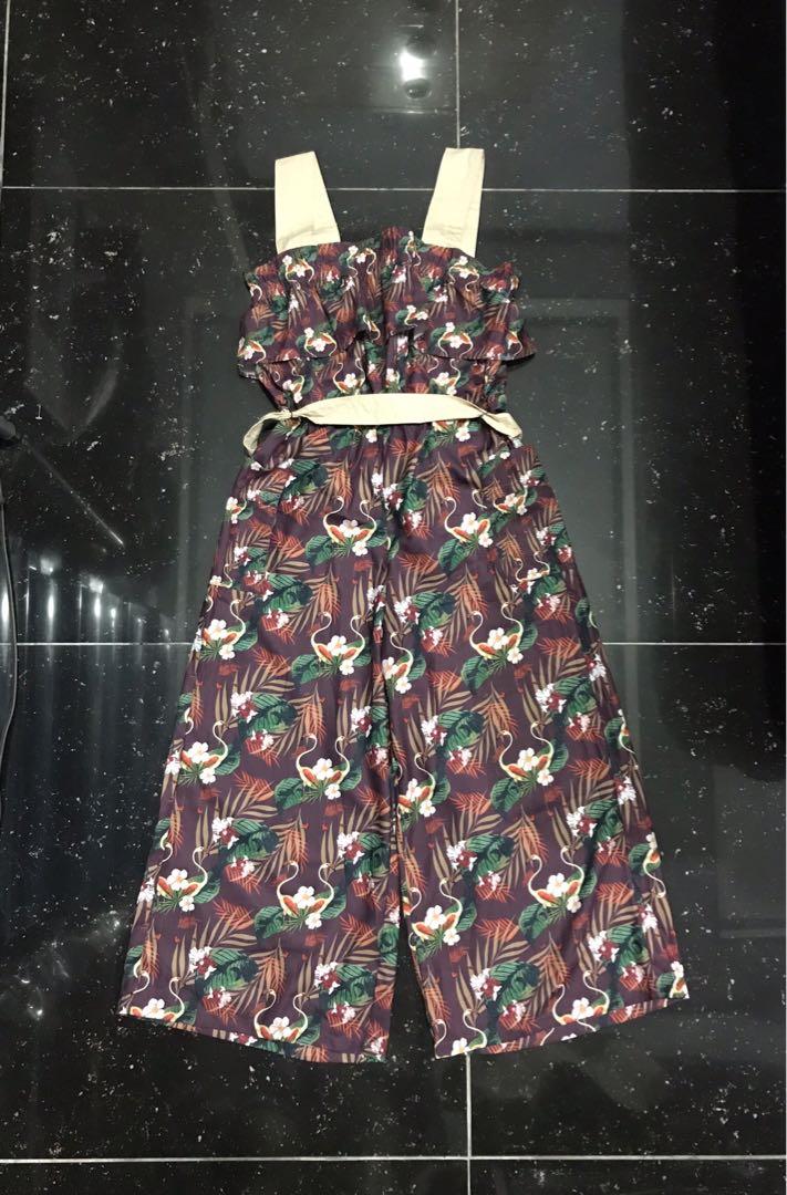Plains and Prints pantsuit (Category: Jumpsuits) located in Angeles City. Submitted by makeupspirit (Listing ID 274161904, Image 1). Description: Plains And Prints sl pantsuit preloved P1,600 +sf Meetups or shipping 💕 Kindly message me for further inquiries 😊 Thank you! 😘 #plainsandprints #plainsandprintsph #plainsandprintsobsession #plainsandprintslovers #plainsandprintsforsale #plainsandprintsaddict For available items, please click hasgtag 