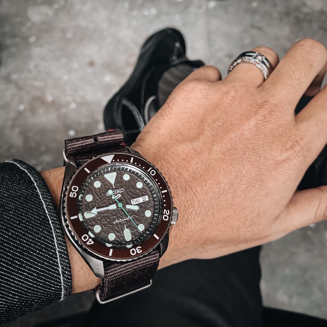 Seiko 5 Sport SRPD85K1 Sale Swap Men s Fashion Watches