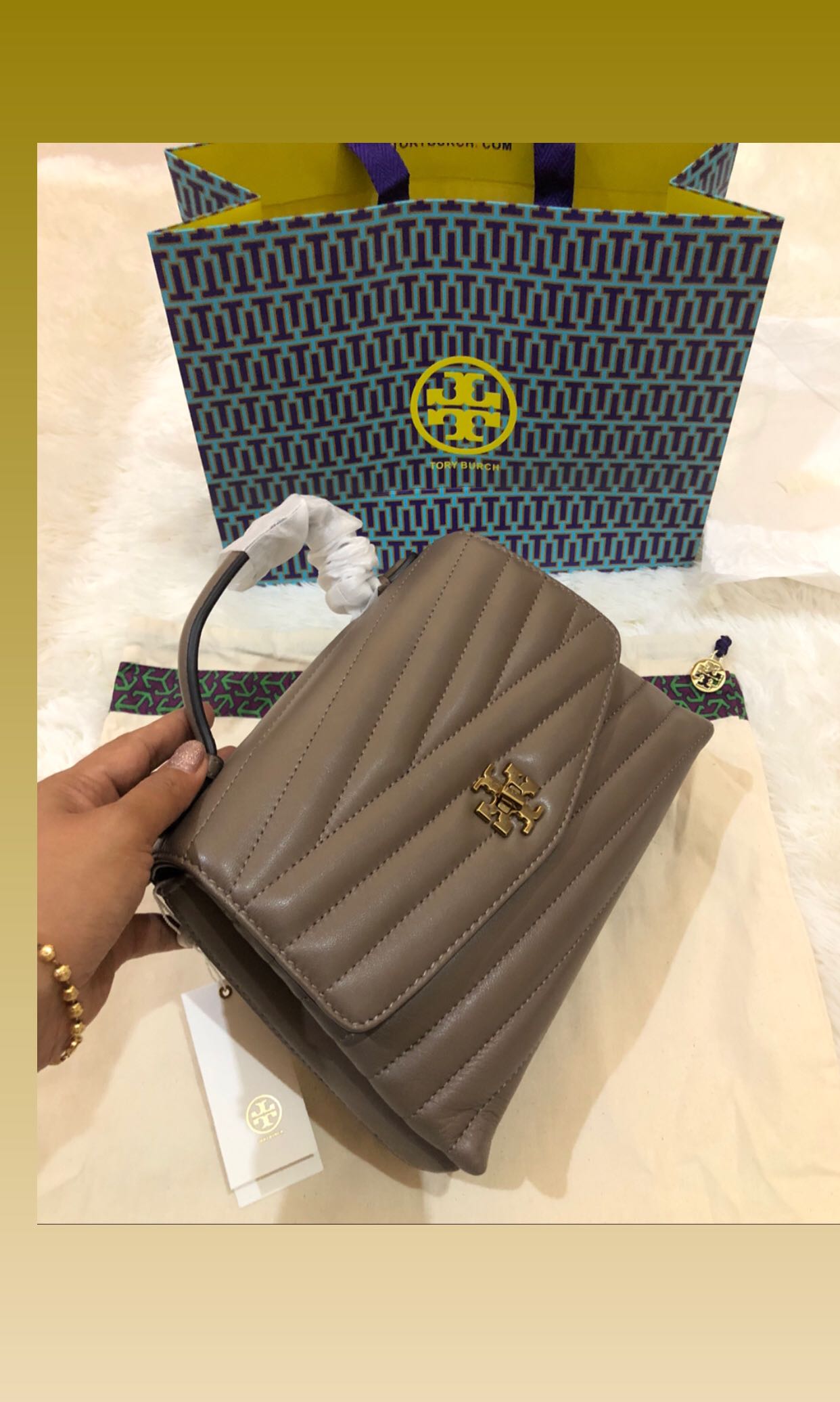 Tory Burch kira Chevron top handle Authentic, Women's Fashion, Bags &  Wallets, Shoulder Bags on Carousell