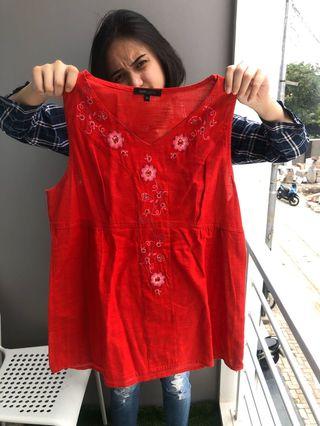 baju atasan sleevless gemess warna merah utk sincia