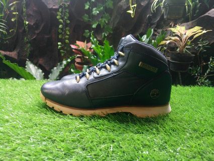 (Kategori: ) berada di . Dikirim oleh r3shoes (ID iklan 274155250, Gambar 1). Deskripsi: .