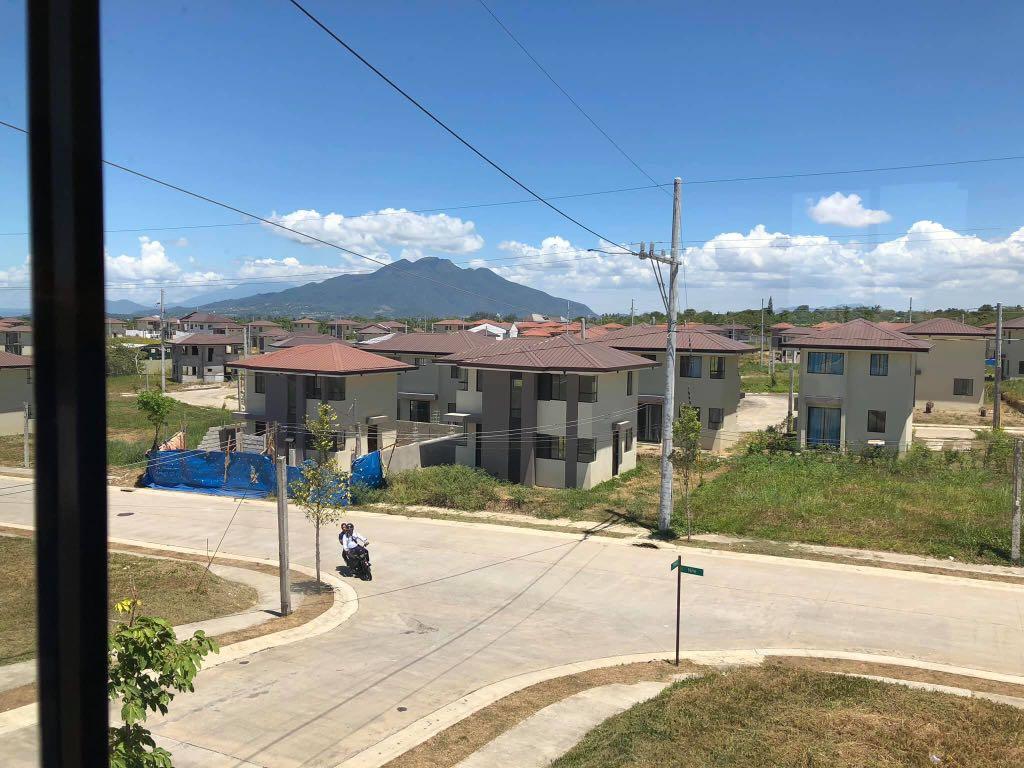 Avida woodhills setting nuvali maia house and lot for rent ...