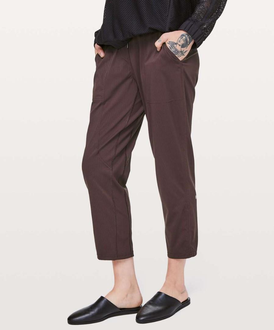 Lululemon black satin 2025