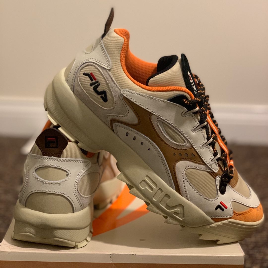Repriced Free Shipping Fila Boveasorus x Disruptor Men s Fashion Footwear Sneakers on Carousell