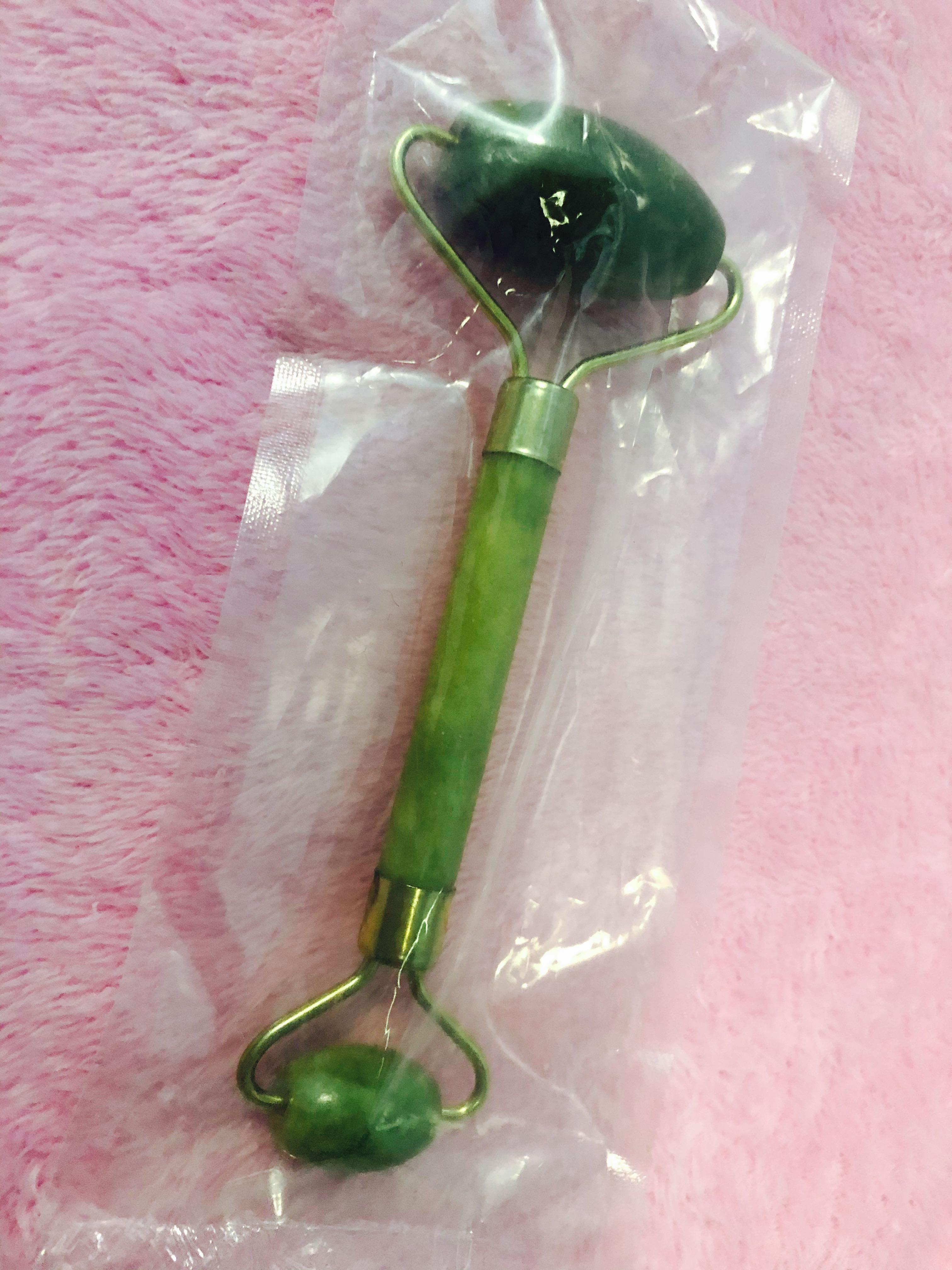 Jade roller (Category: Massage Devices) located in Quezon City. Submitted by preloved_by_purple (Listing ID 274342902, Image 1). Description: New and sealed Jade roller Delivery update for ECQ!!! Options now include: Grab / Lalamove / Angkas ***Shipping fee will be paid by the Buyer ***Option for COD (but will depend on courier) #inQC #inManila #inSanJuan #inMakati #inBGC #inParañaque #inManila #inTaguig Modes of payment: -GCASH -Cebuana /Palawan