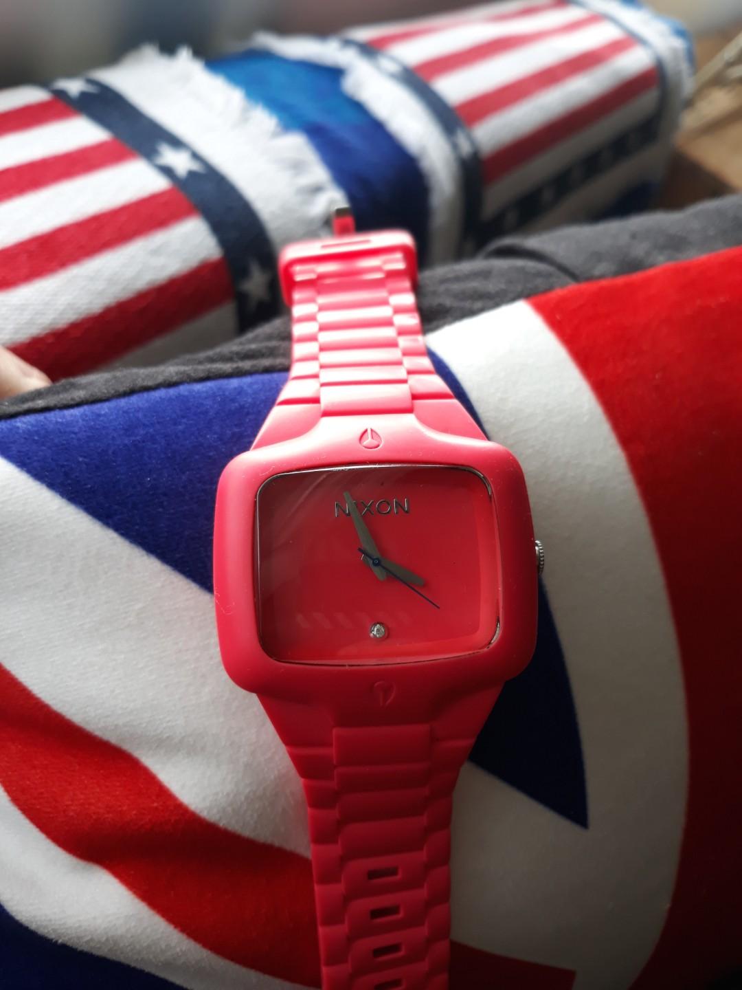 Nixon rubber store player