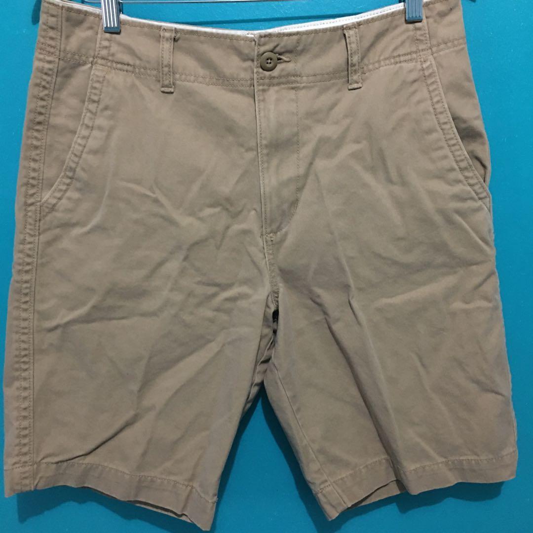 Old Navy Khaki Shorts For Men Men S Fashion Clothes Bottoms On Carousell