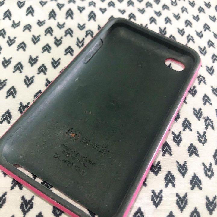 Speck Case for iPod Touch 4th Gen (Category: Cases & Sleeves) located in Baguio. Submitted by ashmuuum (Listing ID 274270438, Image 2). Description: Speck Case for iPod Touch 4th Gen . 🔸 80 php 🔸 preloved, used once 🔸 no issues 🔸 very durable, impact proof.