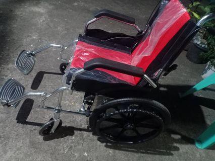 Light weight travel wheelchair