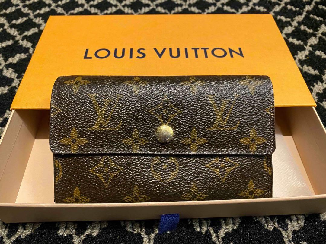 AUTHENTIC Louis Vuitton Alexandra Wallet, Luxury on Carousell