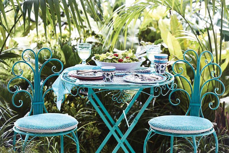 Bed Bath N Table outdoor chair and table