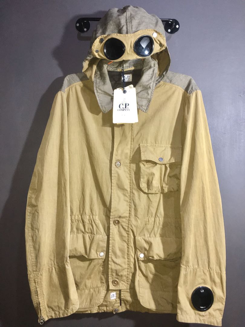 Cp Company Mille Miglia Watchviewer Goggle Jacket Fesyen Pria