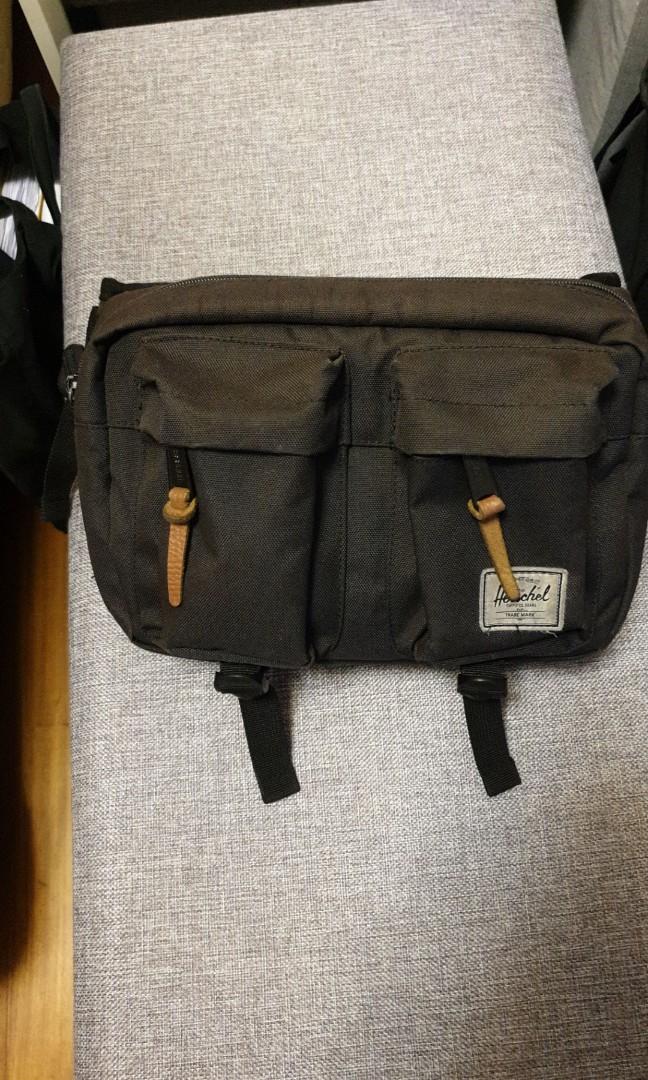 Herschel eighteen sling bag outlet