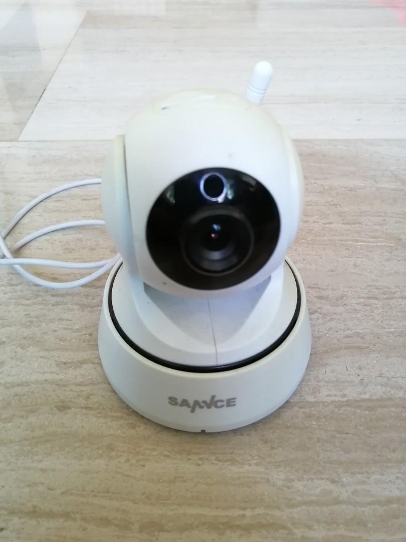 IP Camera (Category: Security Systems & CCTV Cameras) located in Singapore. Submitted by gk_78 (Listing ID 274458636, Image 1). Description: Used Sannce IP camera. Connect to home wifi and view remotely from your handphone..