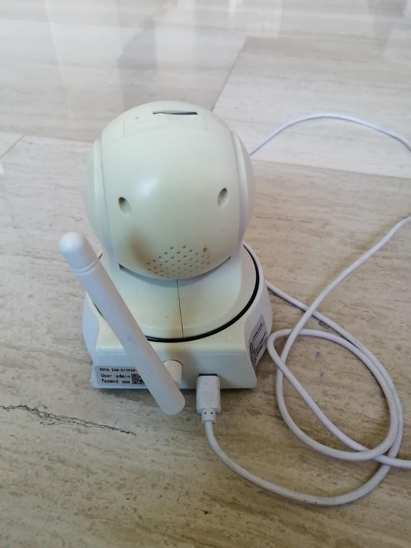 IP Camera (Category: Security Systems & CCTV Cameras) located in Singapore. Submitted by gk_78 (Listing ID 274458636, Image 2). Description: Used Sannce IP camera. Connect to home wifi and view remotely from your handphone..