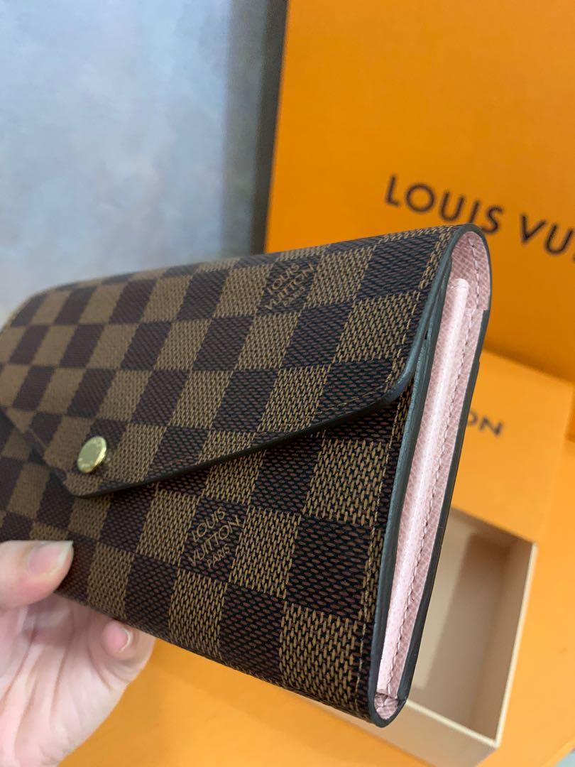 LOUIS VUITTON Damier Ebene Sarah Wallet NM Rose Ballerine 1262032